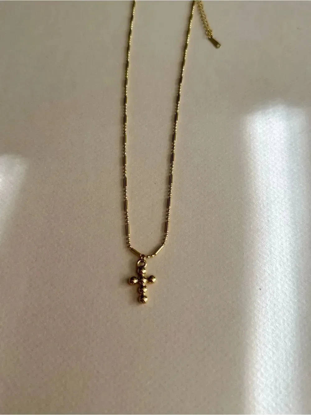 Gold Cross Necklace M1883